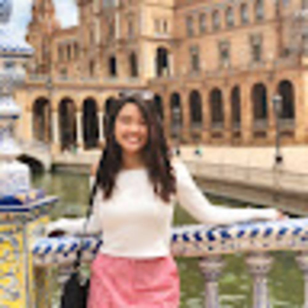 Meet your Posher, Hannah